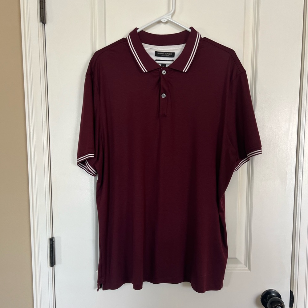 Banana Republic luxury touch standard fit Maroon Polo Collared  Shirt